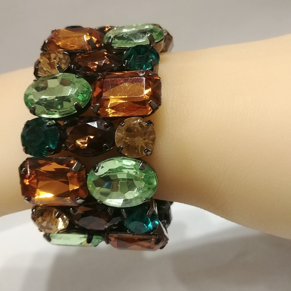 GORGEOUS Multi Colored Rhinestone Stretch Bracelet